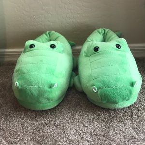 alligator slippers